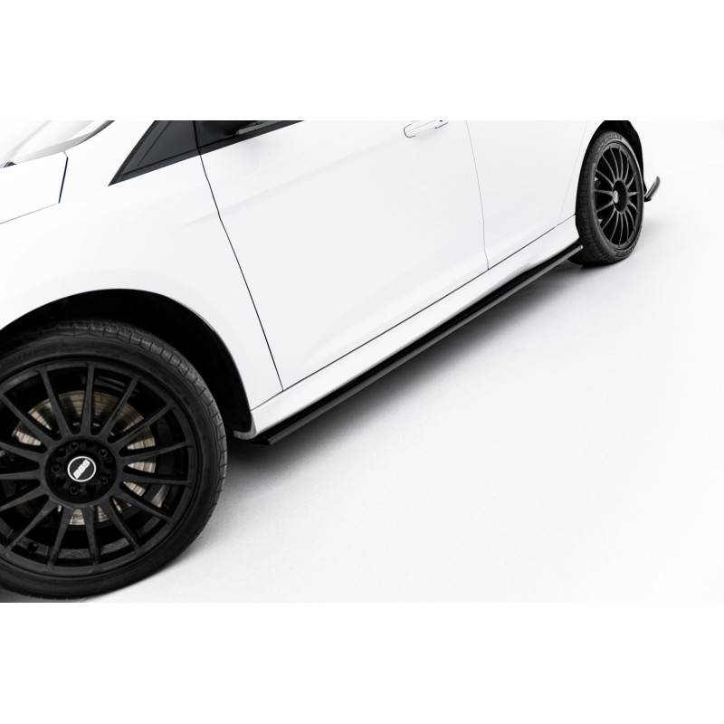 Maxton - Rajouts Des Bas De Caisse Pour Ford Focus ST / ST-Line Mk3 / Mk3 FL Hatchback / Estate Noir Brillant Maxton - Rajouts Des Bas De Caisse Pour Ford Focus ST / ST-Line Mk3 / Mk3 FL Hatchback / Estate Noir Brillant