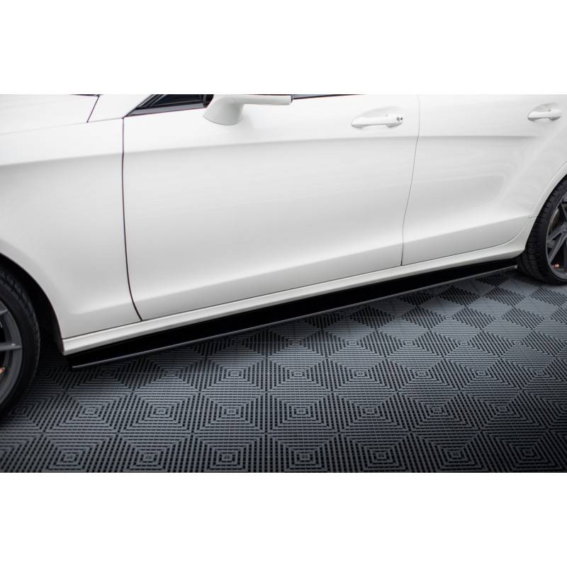 Maxton - RAJOUTS DES BAS DE CAISSE POUR MERCEDES CLS C218 AMG LINE Noir Brillant