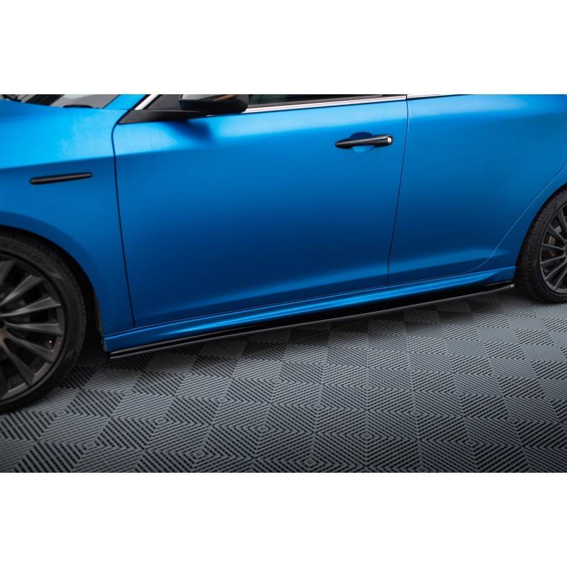 Maxton - RAJOUTS DES BAS DE CAISSE POUR V.1 Alfa Romeo Giulietta Noir Brillant