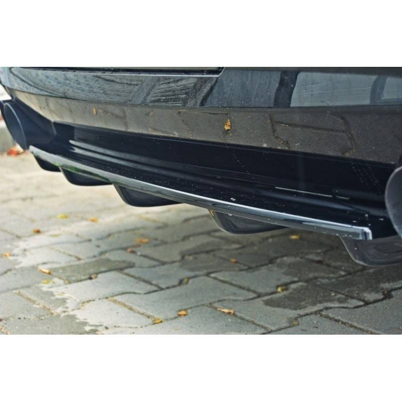 Maxton - CENTRAL ARRIÈRE SPLITTER BMW 5 F11 M-PACK (avec deux extrémités d'échappement doubles) Noir Brillant Maxton - CENTRAL ARRIÈRE SPLITTER BMW 5 F11 M-PACK (avec deux extrémités d'échappement doubles) Noir Brillant