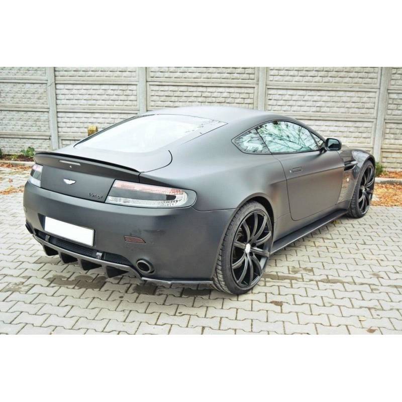 Maxton - LAME DU PARE CHOCS ARRIERE ASTON MARTIN V8 VANTAGE Noir Brillant Maxton - LAME DU PARE CHOCS ARRIERE ASTON MARTIN V8 VANTAGE Noir Brillant