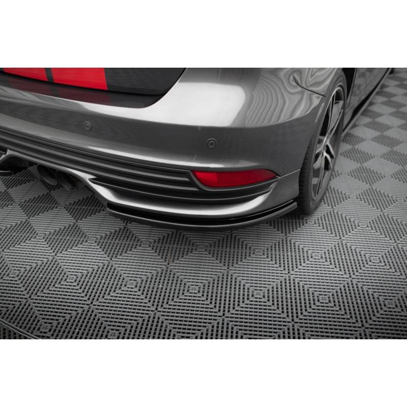 Maxton - Lame Du Pare-Chocs Arriere Ford Focus ST Mk3 FL Noir Brillant Maxton - Lame Du Pare-Chocs Arriere Ford Focus ST Mk3 FL Noir Brillant